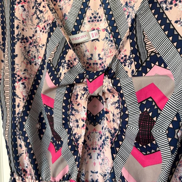 Xhilaration Blue & Pink Geo Dress Elastic Waist Cap Sleeve Knee Length S/P - Picture 5 of 5